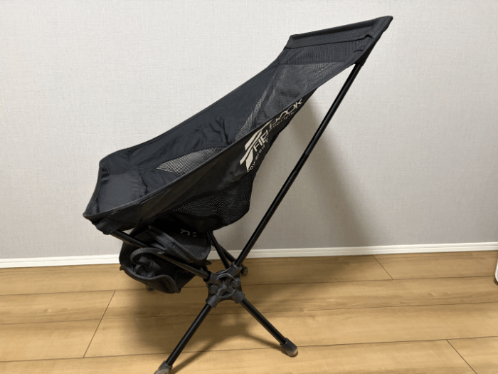 FIELDOORアウトドアチェア ミドルバック　横からの画像